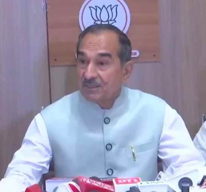 वीडियो न्यूज़ : भाजपा अध्यक्ष बोले - गहलोत साहब बड़े आदमी : भाजपा अध्यक्ष ने गहलोत के इंतजार शास्त्र पर दी प्रतिक्रिया, कहा - मन लगा रहे, व्यस्तता दिखाने के लिए सीरीज चला रहे