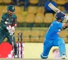 लाइव अपडेट : भारत की विश्व कप में लगातार चोथी जीत : विश्व कप मैच में भारत ने बांग्लादेश को सात विकेट से दी मात , कोहली का 48वां वनडे शतक, तंजिद की फिफ्टी गयी बेकार